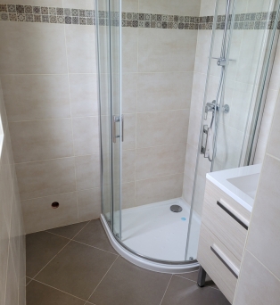 Aménagement de salle de bain à Allonnes