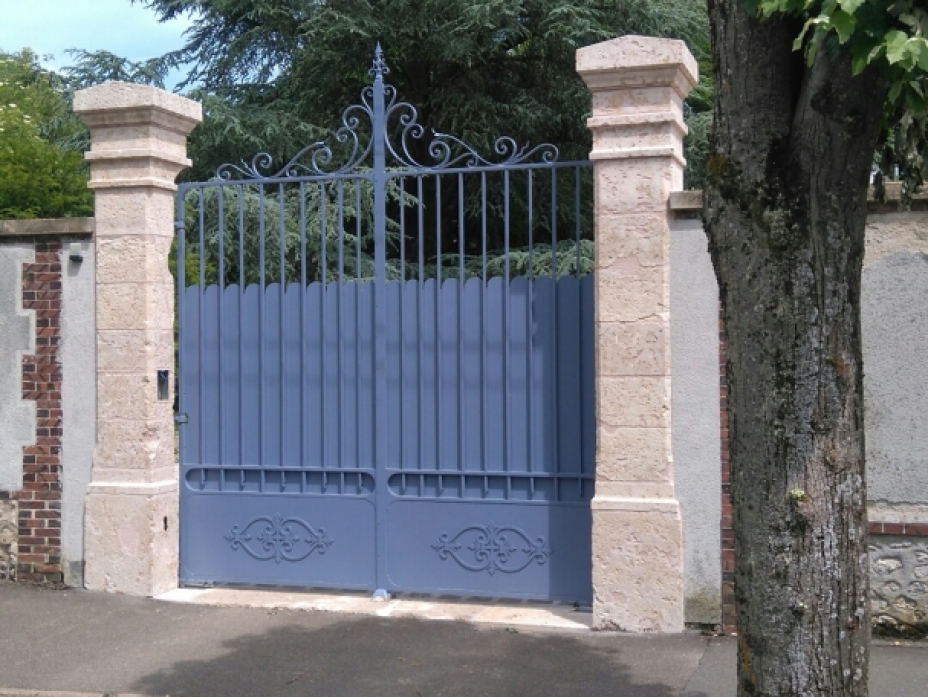 Restauration de piliers de portail, remplacement de pierre de Berchères à Chartres secteur Grands Près