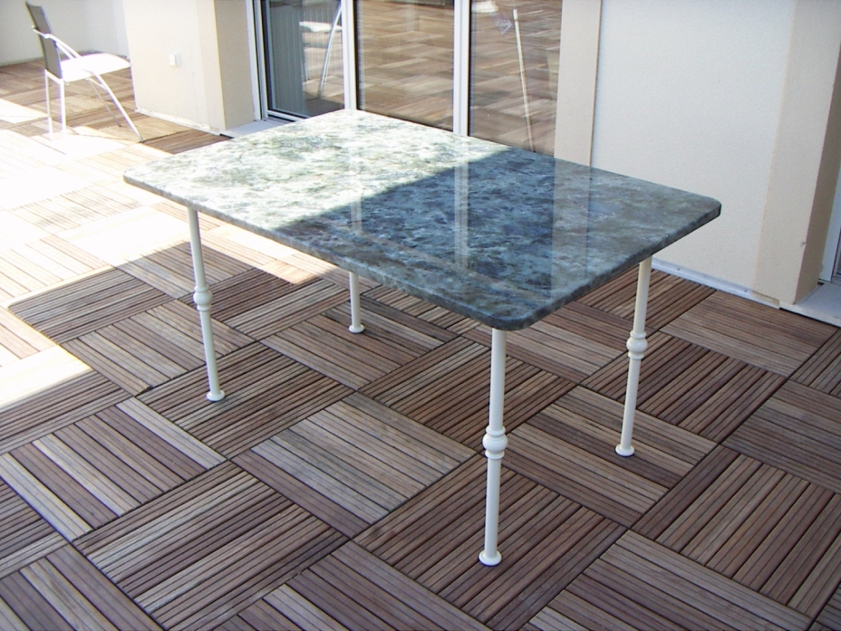 Table en granit de Madagascar à Rambouillet