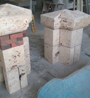 Taille de pierre de Berchères ancienne pour réalisation de piliers de portail en pierre de taille à Corancez