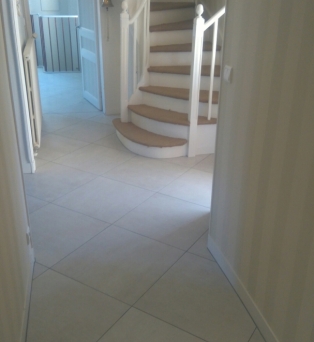 Pose de carrelage intérieur à Chartres quartier St Brice