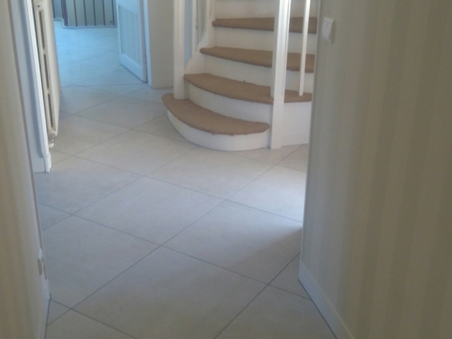 Pose de carrelage intérieur à Chartres quartier St Brice